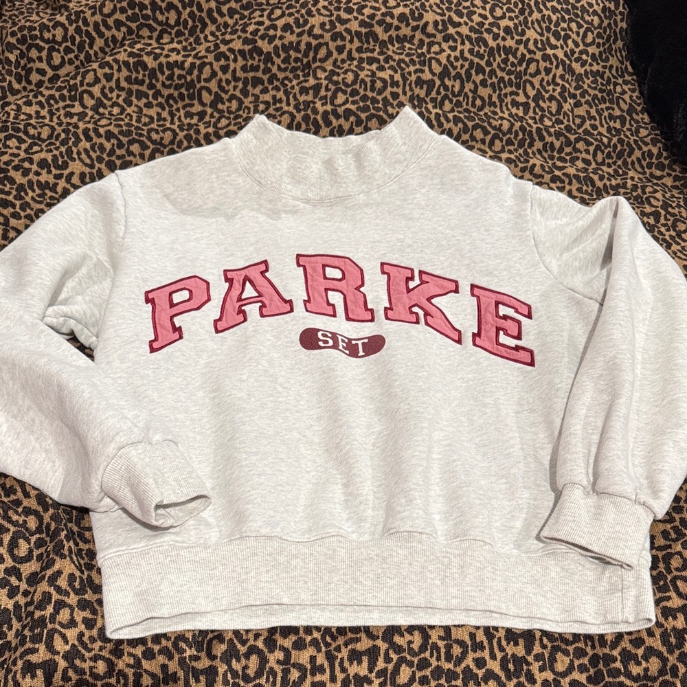 Parke Women's Gray Crew Neck Sweater